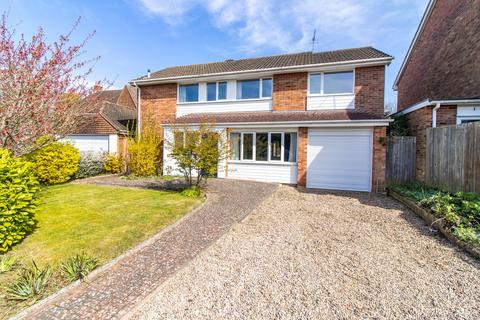 4 bedroom detached house for sale, Newstead Avenue, Bushby, Leicester, LE7