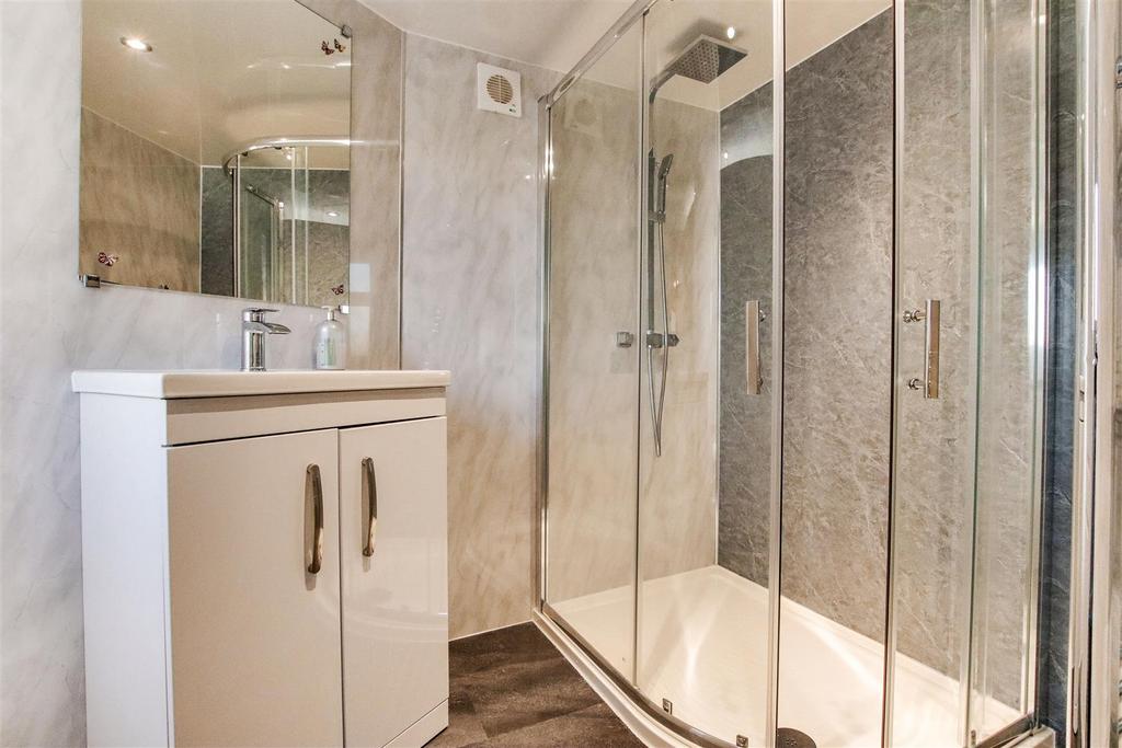 Shower Room edit.jpg