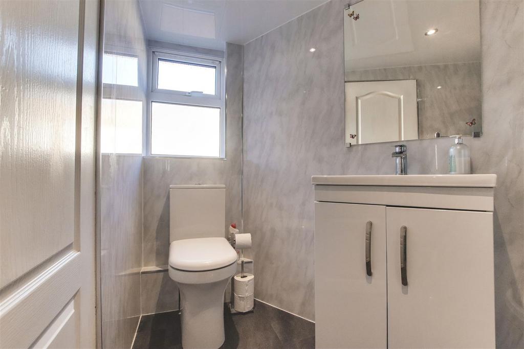 Shower Room1 edit.jpg