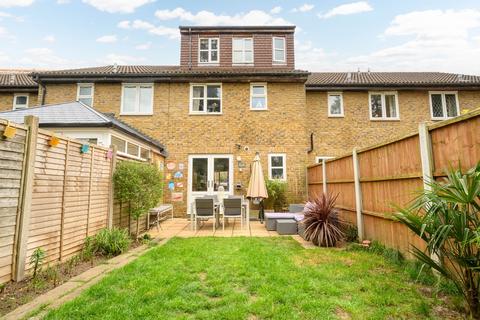 4 bedroom terraced house for sale, Churchfield Road, Walton-on-Thames, KT12