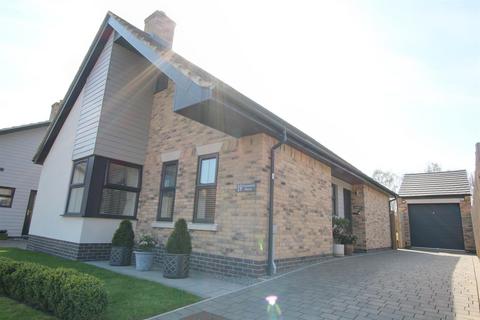 19 Cavendish Drive, Market Weighton, York, YO43 3GY