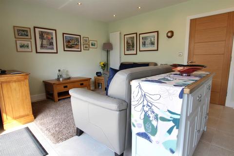 19 Cavendish Drive, Market Weighton, York, YO43 3GY