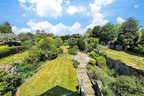 4 bedroom detached house for sale, Crescent Drive North, Woodingdean, Brighton, East Sussex