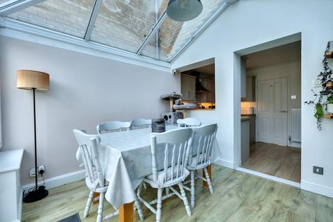 24 Blacksmith Close, Springfield, Chelmsford, CM1 6SY