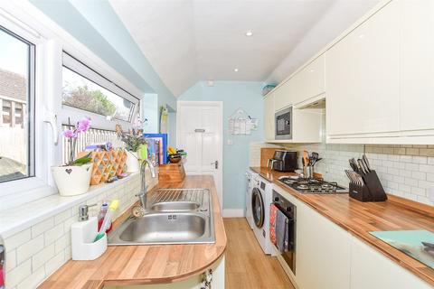 3 bedroom semi-detached house for sale, Commercial Road, Tonbridge TN12