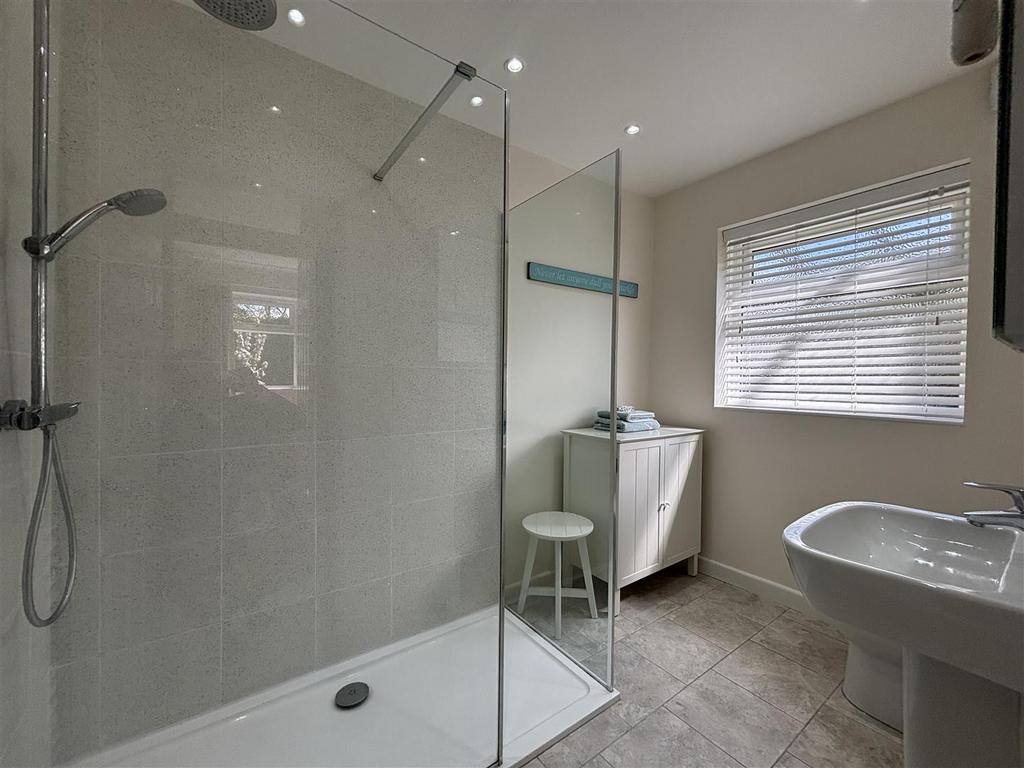 Downstairs Bathroom