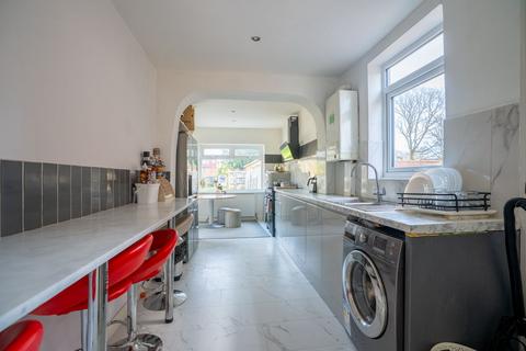 4 bedroom semi-detached house for sale, Roundhay, Leeds LS8