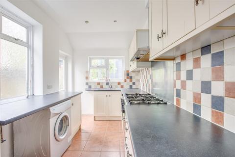 3 bedroom semi-detached house for sale, London Road, High Wycombe HP11