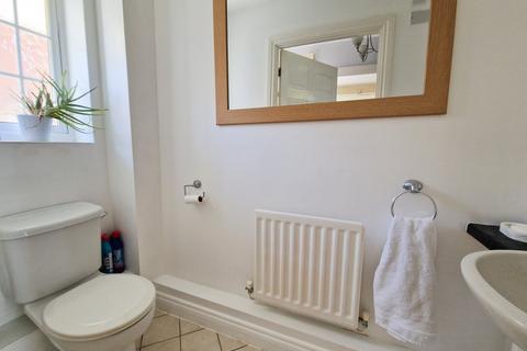 3 bedroom semi-detached house for sale, Tansey End, Biggleswade, SG18