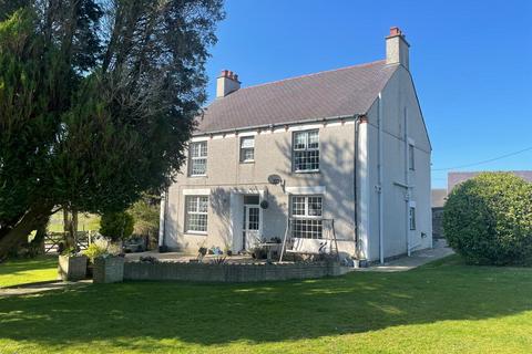 undefined, Tyn Lon, Holyhead