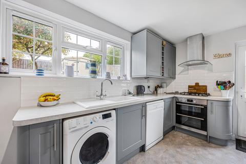 11 Bath Road, Tetbury, GL8 8EG