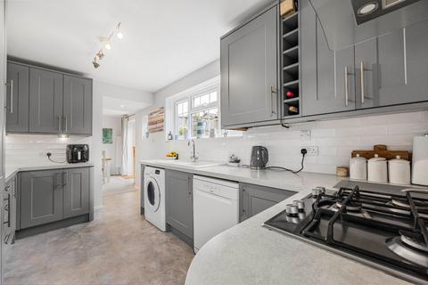 11 Bath Road, Tetbury, GL8 8EG