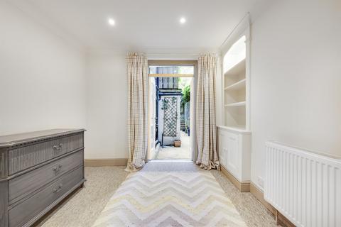 2 bedroom flat to rent, Oakfield Street, Chelsea SW10
