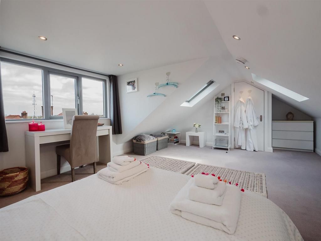 Guest Bedroom 6