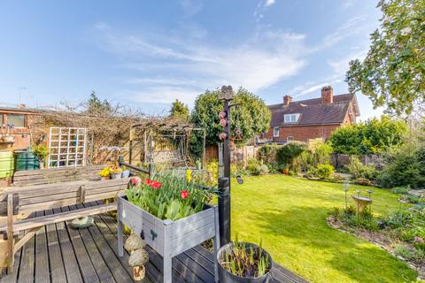 8 Broadmead, Hitchin, SG4 9LU