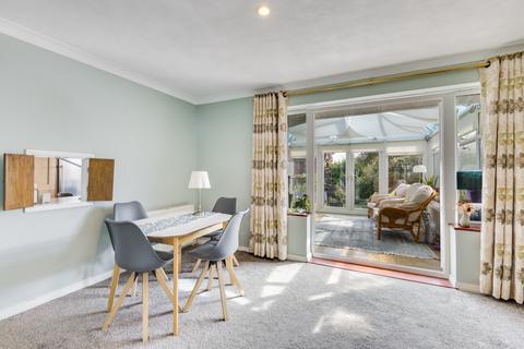 8 Broadmead, Hitchin, SG4 9LU