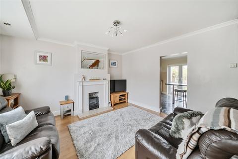 3 bedroom end of terrace house for sale, Warwick Avenue, Surrey TW20