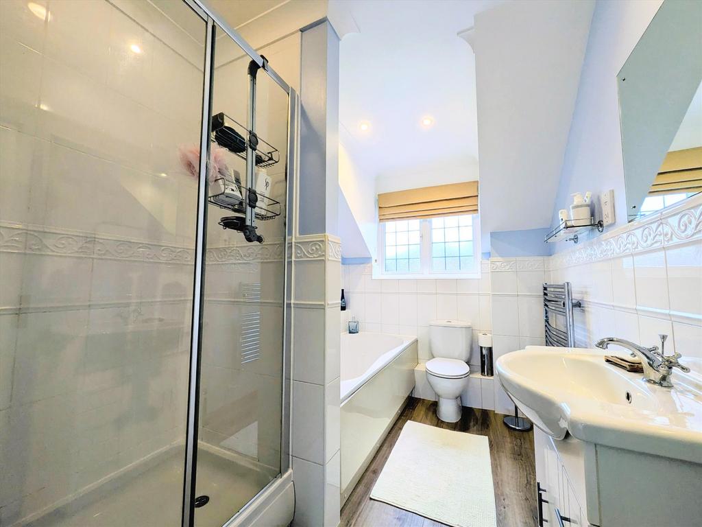 Bedroom One En Suite