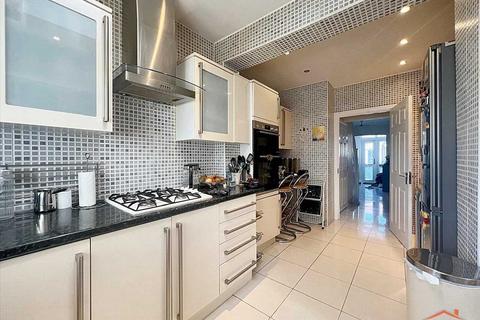 44 Alicia Avenue, Harrow, HA3 8HS