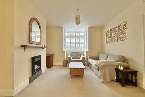 35 Coleridge Road, Exeter, EX2 9BZ