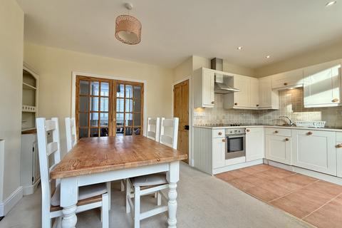35 Coleridge Road, Exeter, EX2 9BZ