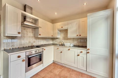 35 Coleridge Road, Exeter, EX2 9BZ