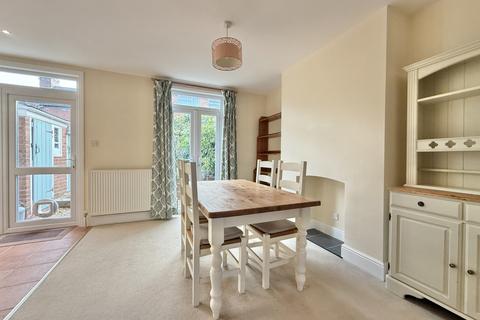35 Coleridge Road, Exeter, EX2 9BZ