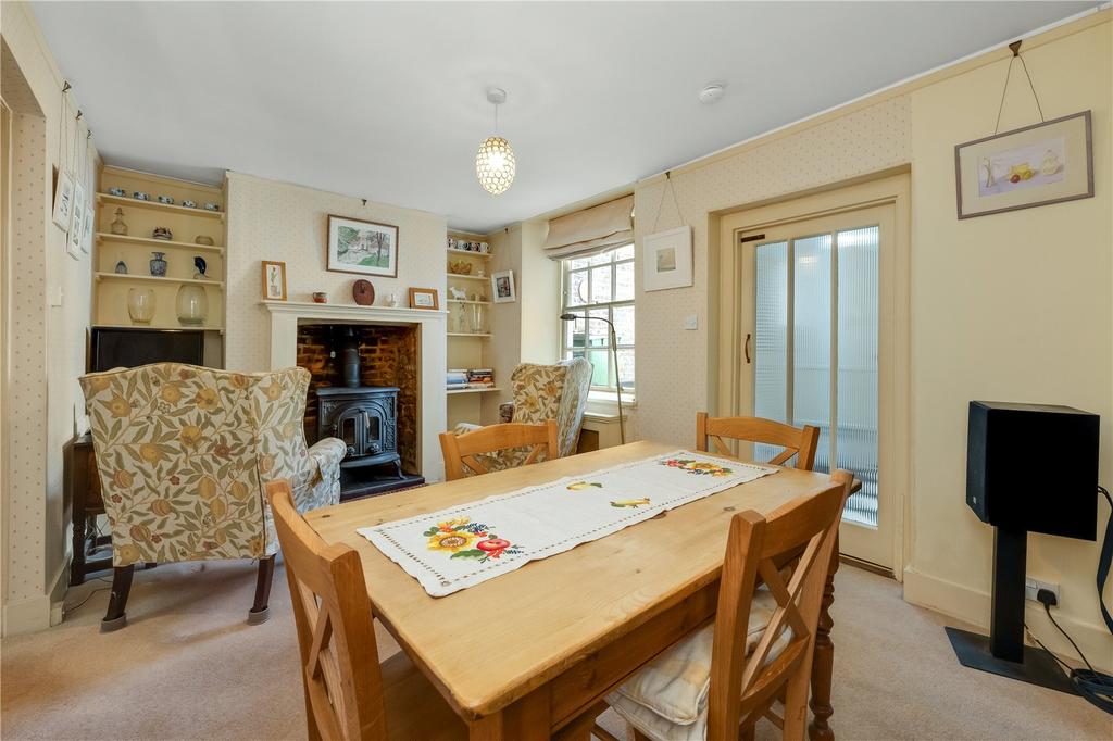 Breakfast Room