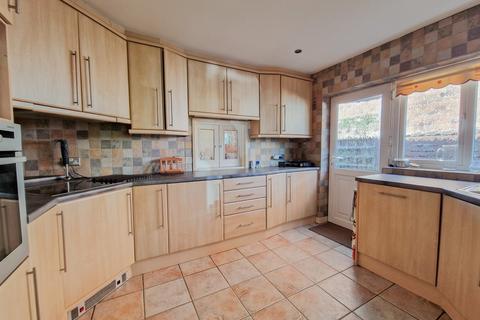 2 bedroom detached bungalow for sale, Ivel Gardens, Biggleswade, SG18