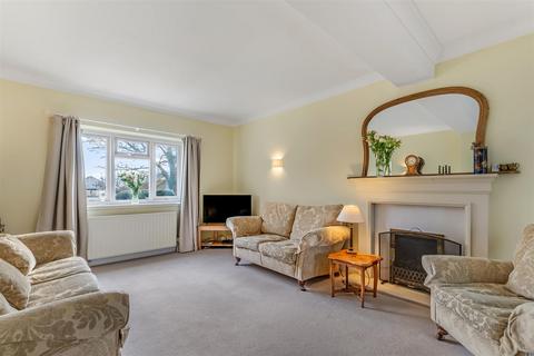 3 bedroom detached house for sale, Bolton Road, Addingham LS29