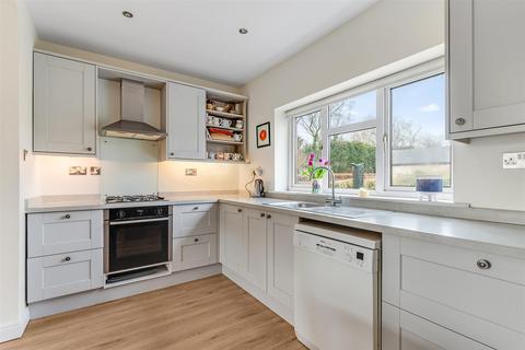 3 bedroom detached house for sale, Bolton Road, Addingham LS29