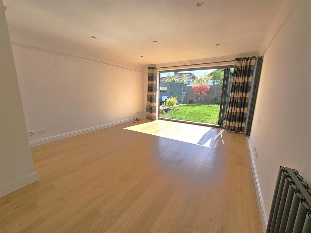Dining Room 2.jpg