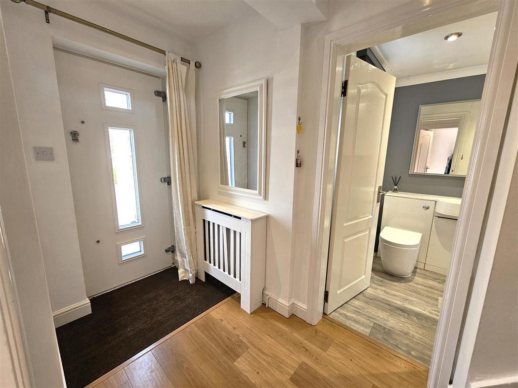 Hallway.jpg