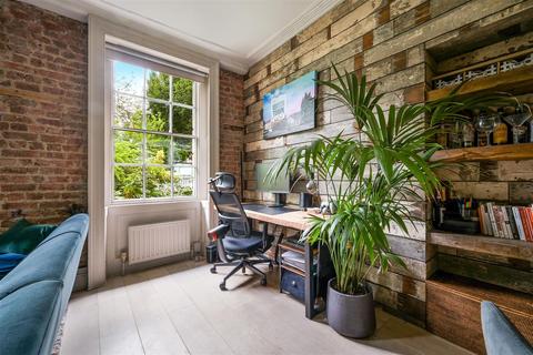 1 bedroom flat for sale, Fortess Road, Kentish Town, NW5