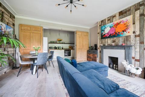 1 bedroom flat for sale, Fortess Road, Kentish Town, NW5