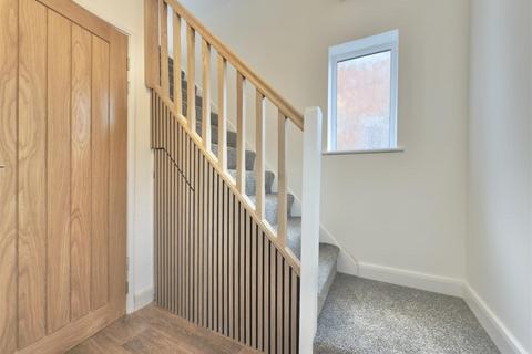 2 bedroom semi-detached house for sale, Hill Top Avenue, Barnsley