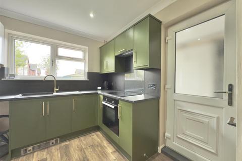 2 bedroom semi-detached house for sale, Hill Top Avenue, Barnsley