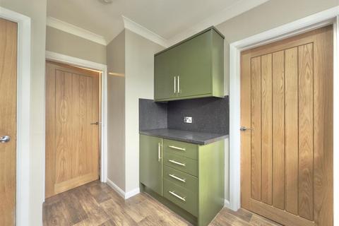 2 bedroom semi-detached house for sale, Hill Top Avenue, Barnsley