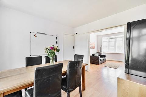 102 Kingston Avenue, Cheam, Sutton, SM3 9UF