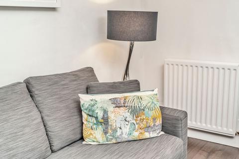 5 Gloucester Lane, Edinburgh, EH3 6ED