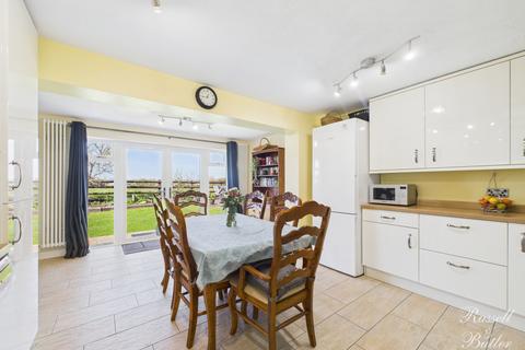 Rivendell Bicester Road, Twyford, Buckingham, MK18 4EJ