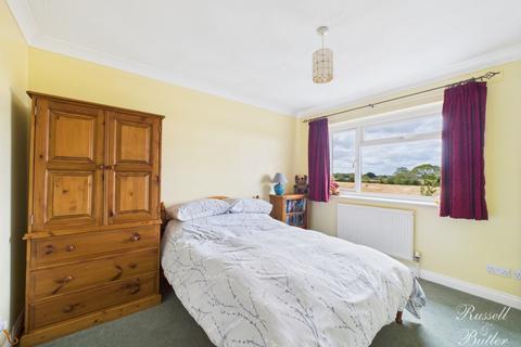 Rivendell Bicester Road, Twyford, Buckingham, MK18 4EJ