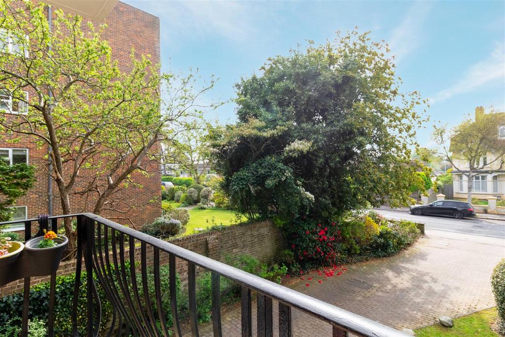 Camargue Court-21.jpg