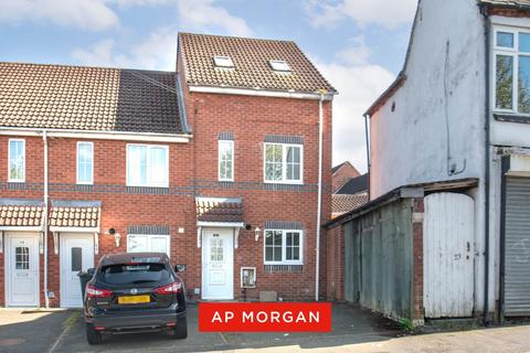 4 bedroom end of terrace house to rent, Talbot Street, Lye, Stourbridge, West Midlands, DY9
