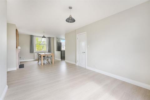 1 bedroom flat for sale, Tufnell Park Road, London, N7