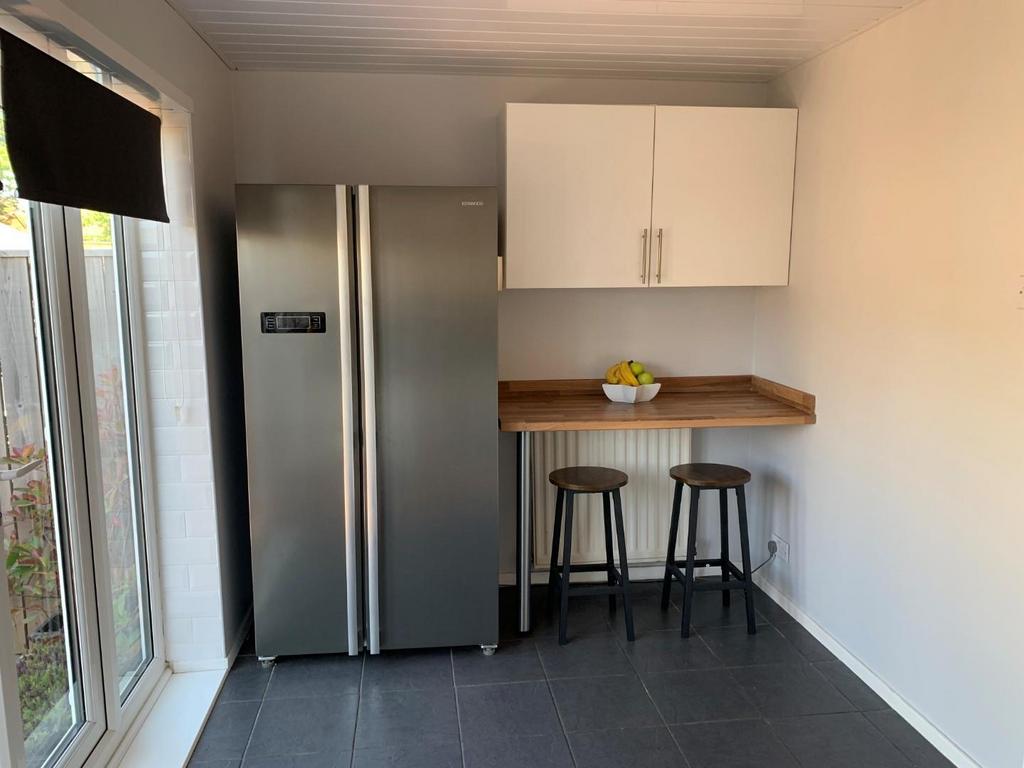 Dining kitchen