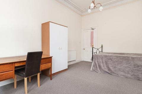 3 bedroom flat to rent, 0279L – Dalkeith Road, Edinburgh, EH16 5JT