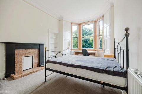 3 bedroom flat to rent, 0279L – Dalkeith Road, Edinburgh, EH16 5JT