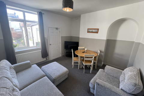 4 bedroom terraced house to rent, Lincoln LN2