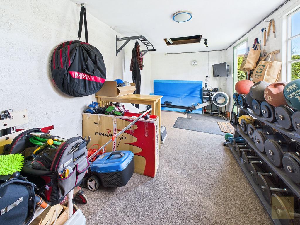 Gym / Garage